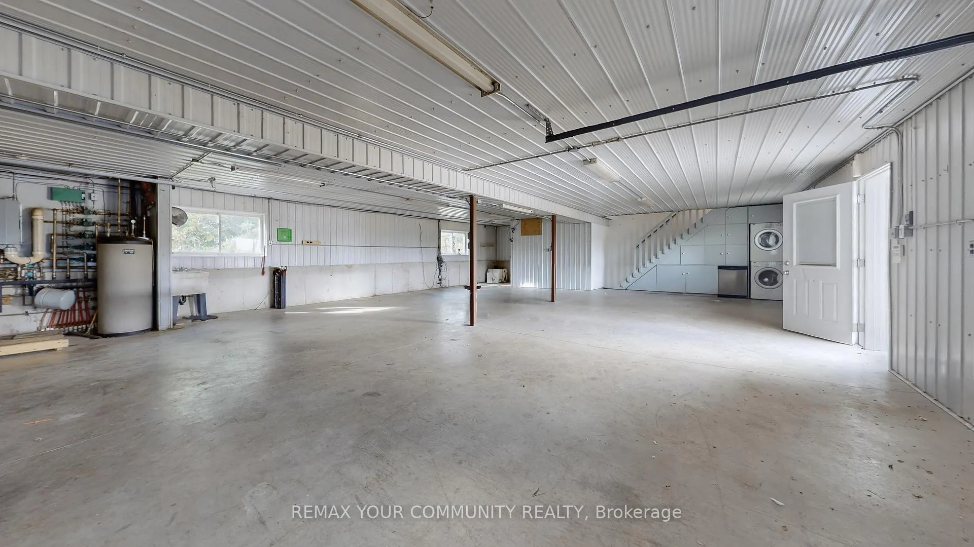 Photo 11 of 1065 20th Side Road, King, Schomberg — HOMEH