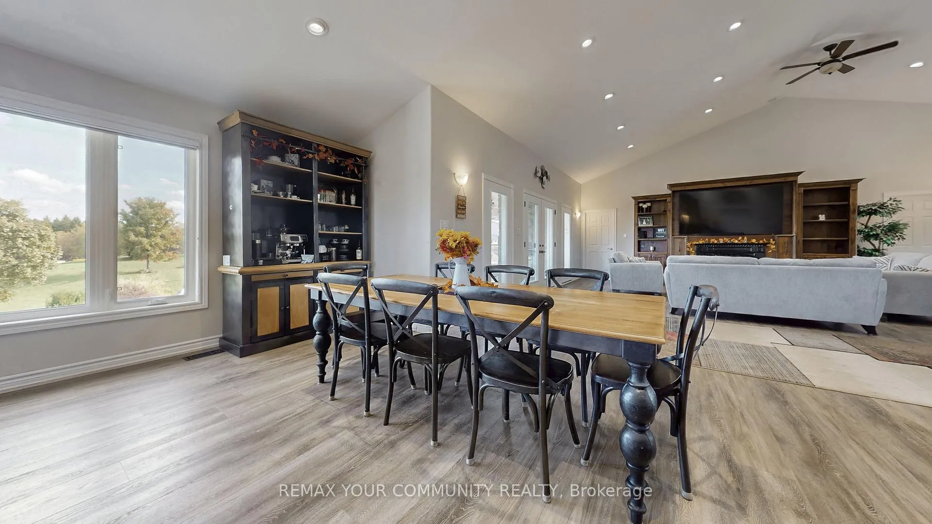 Photo 20 of 1065 20th Side Road, King, Schomberg — HOMEH