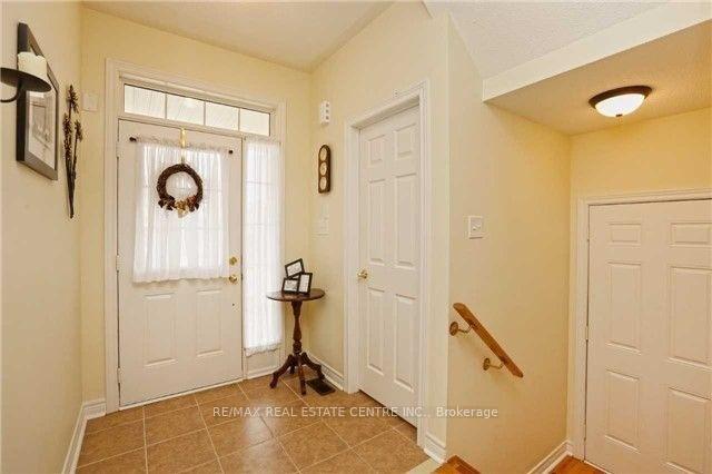 Photo 5 of 43 Joywill Court, Brampton, Fletcher's Meadow — HOMEH