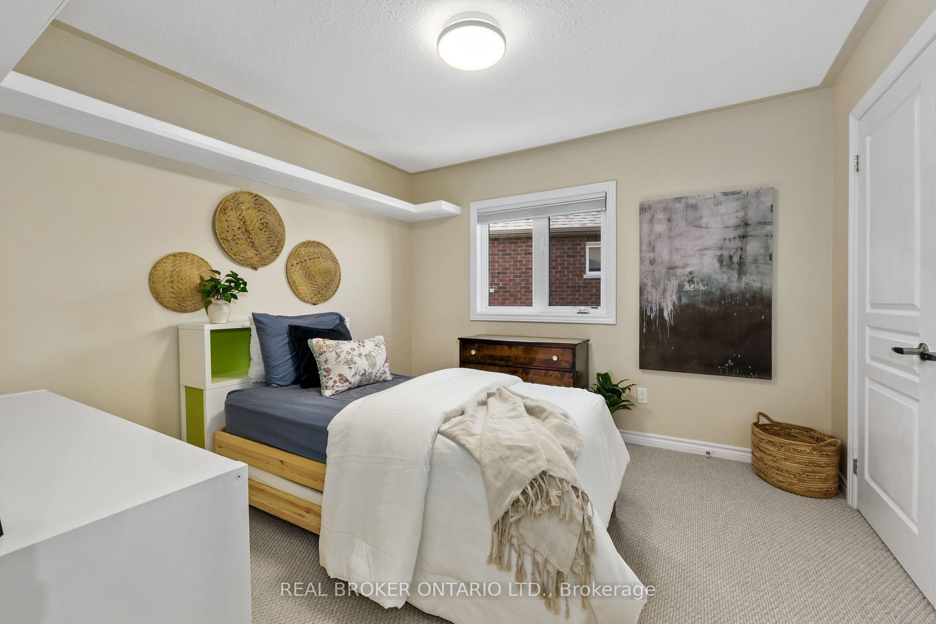 Photo 38 of 334 Blacksmith Way, Peterborough, Northcrest Ward 5 — HOMEH