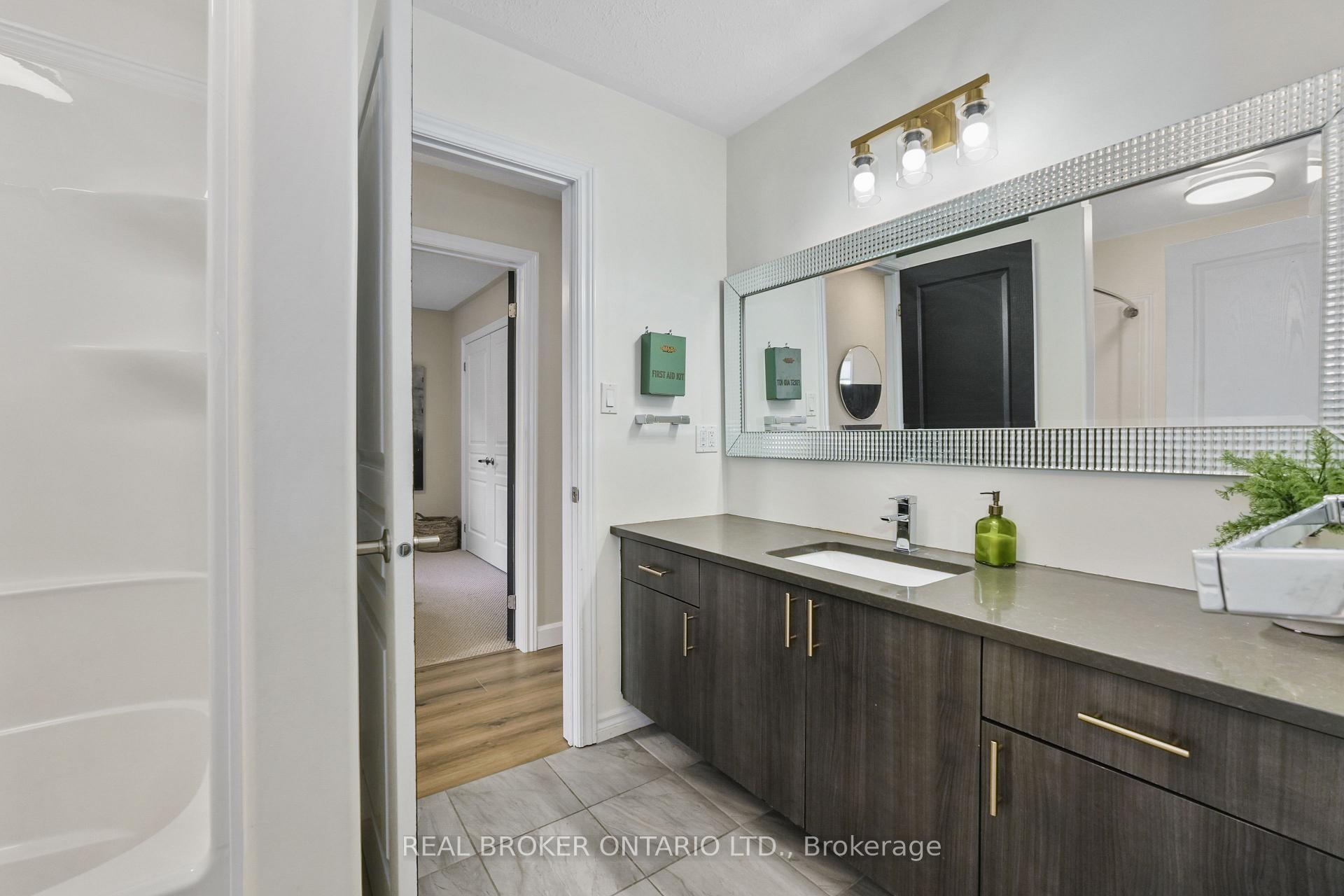 Photo 40 of 334 Blacksmith Way, Peterborough, Northcrest Ward 5 — HOMEH