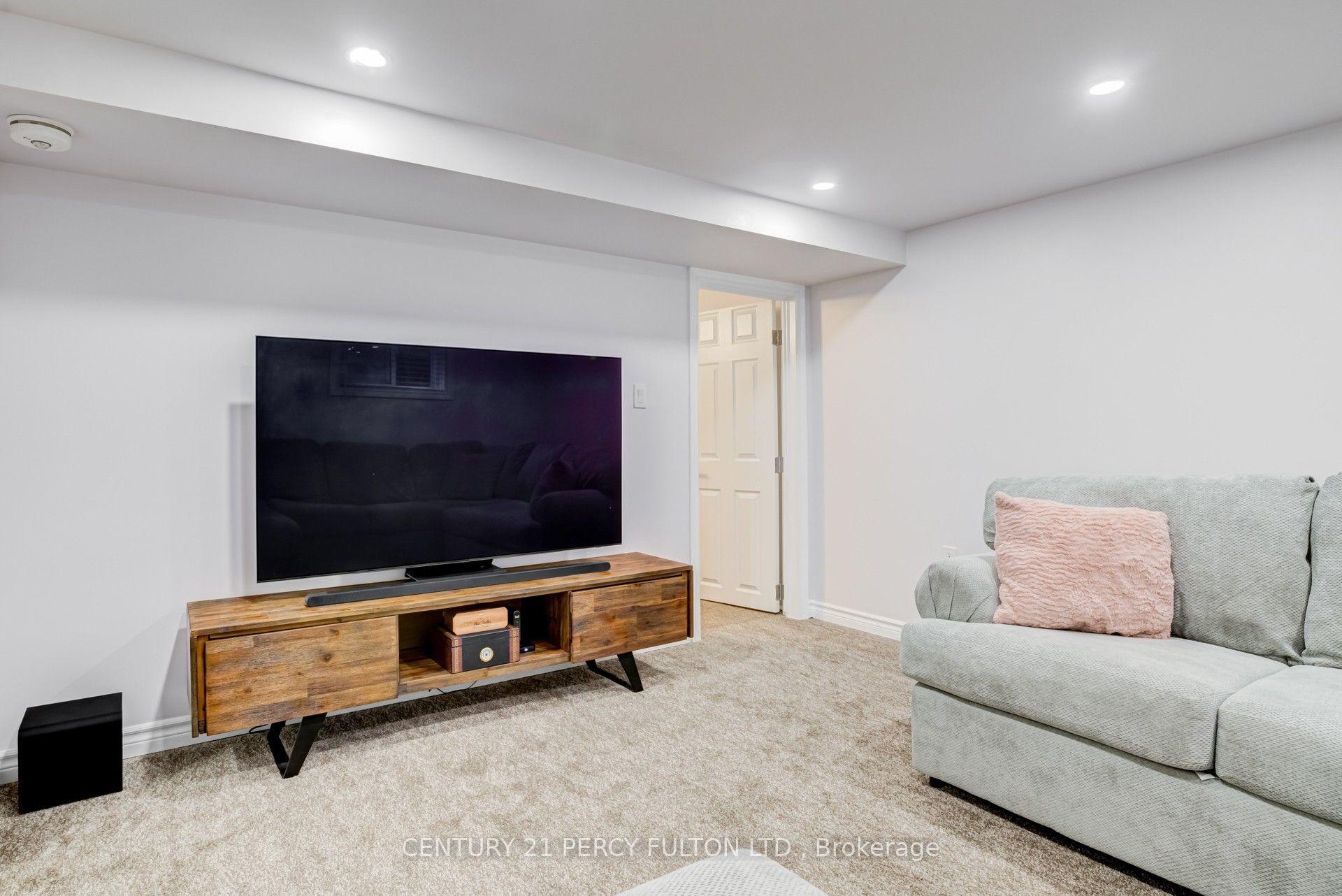 Photo 10 of Unit Basement, 144 Taylor Avenue, Hamilton, Glenview — HOMEH