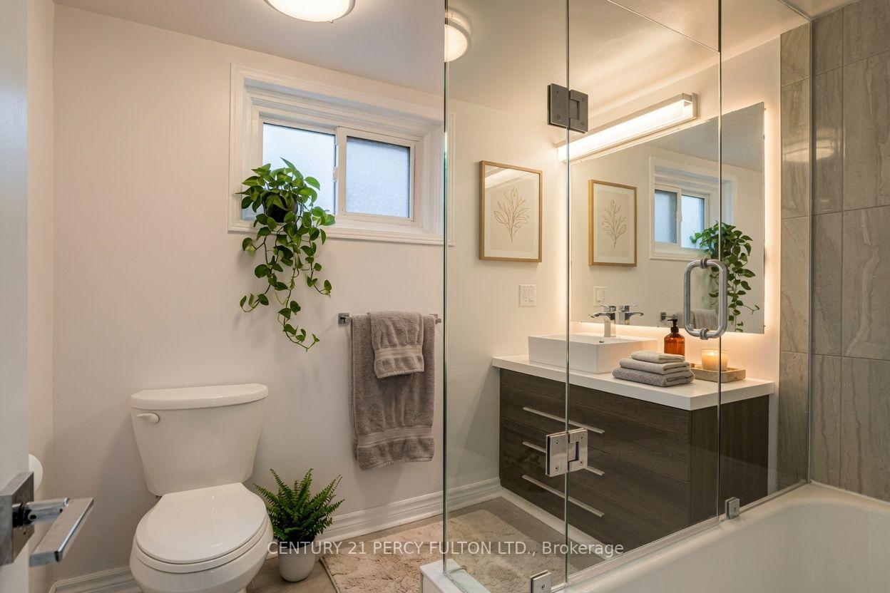 Photo 17 of Unit Basement, 144 Taylor Avenue, Hamilton, Glenview — HOMEH