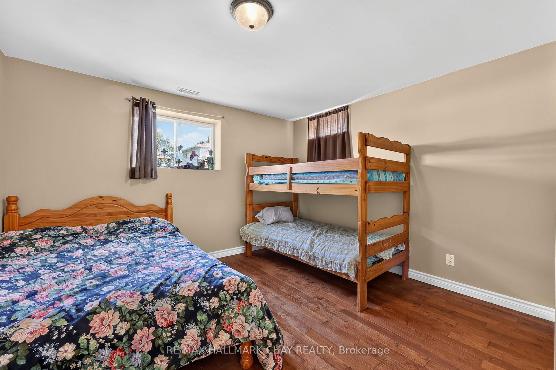 Photo 24 of 41 Albert Street, Kawartha Lakes, Bexley — HOMEH