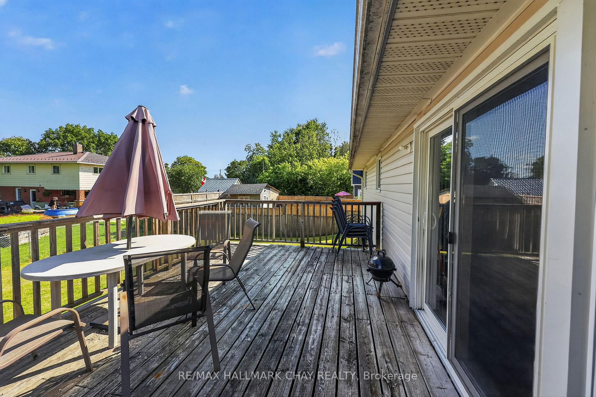 Photo 25 of 41 Albert Street, Kawartha Lakes, Bexley — HOMEH