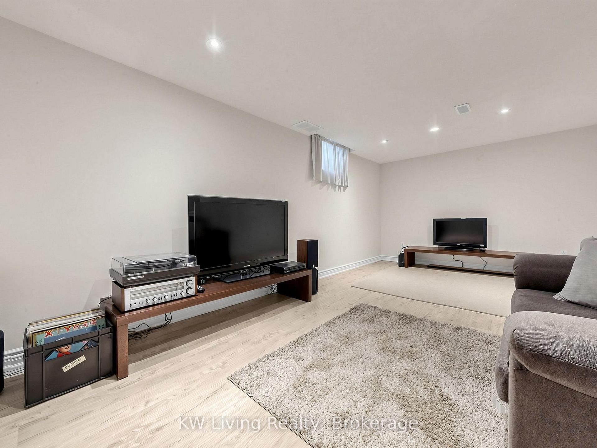 Photo 24 of 64 Burkwood Crescent, Scarborough, Malvern — HOMEH