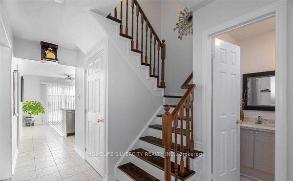 Photo 7 of 680 Langlaw Drive, Cambridge, Christopher-Champlain — HOMEH