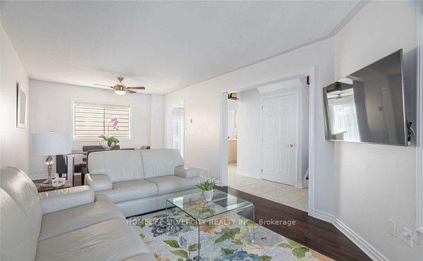 Photo 9 of 680 Langlaw Drive, Cambridge, Christopher-Champlain — HOMEH
