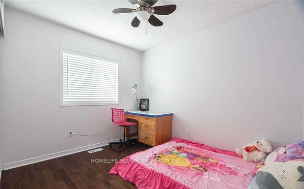 Photo 12 of 680 Langlaw Drive, Cambridge, Christopher-Champlain — HOMEH
