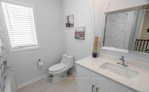 Photo 15 of 680 Langlaw Drive, Cambridge, Christopher-Champlain — HOMEH