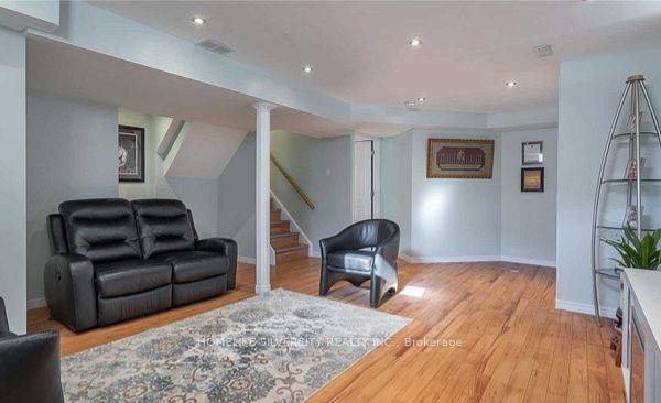 Photo 17 of 680 Langlaw Drive, Cambridge, Christopher-Champlain — HOMEH