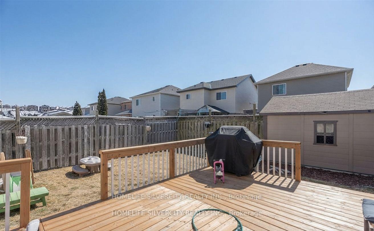 Photo 23 of 680 Langlaw Drive, Cambridge, Christopher-Champlain — HOMEH
