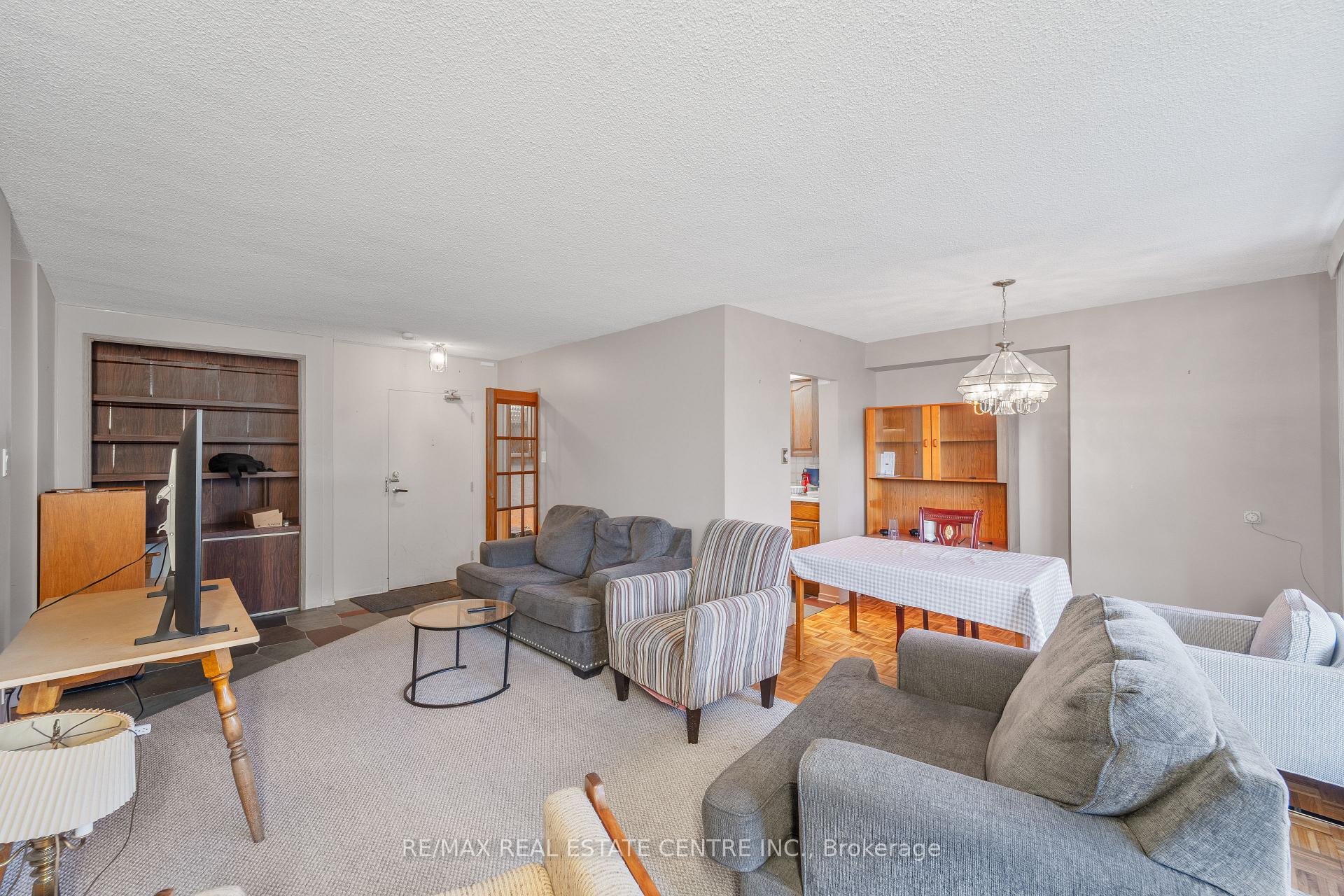 Photo 15 of Unit 806, 1964 Main Street W, Hamilton, Ainslie Wood — HOMEH