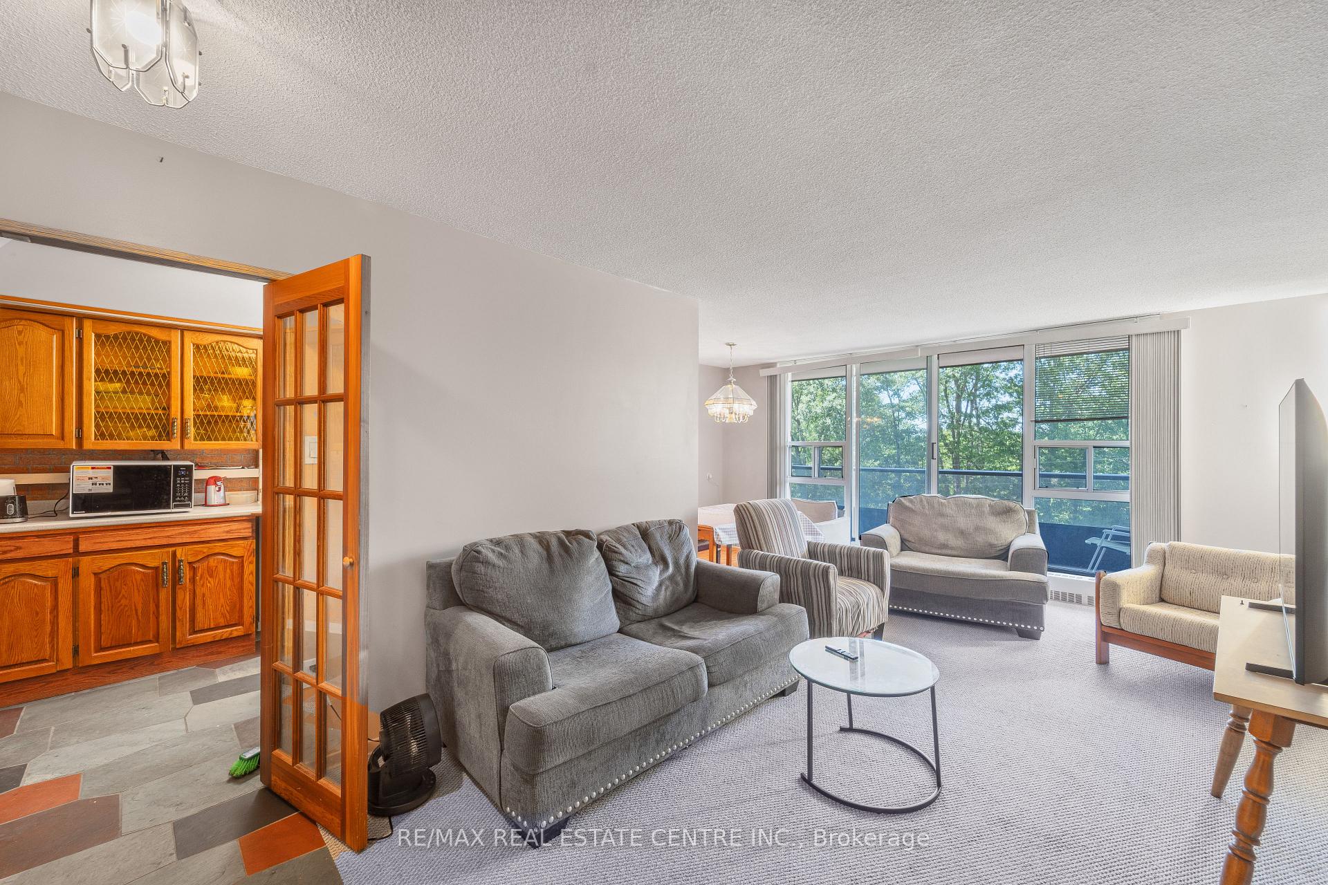 Photo 16 of Unit 806, 1964 Main Street W, Hamilton, Ainslie Wood — HOMEH