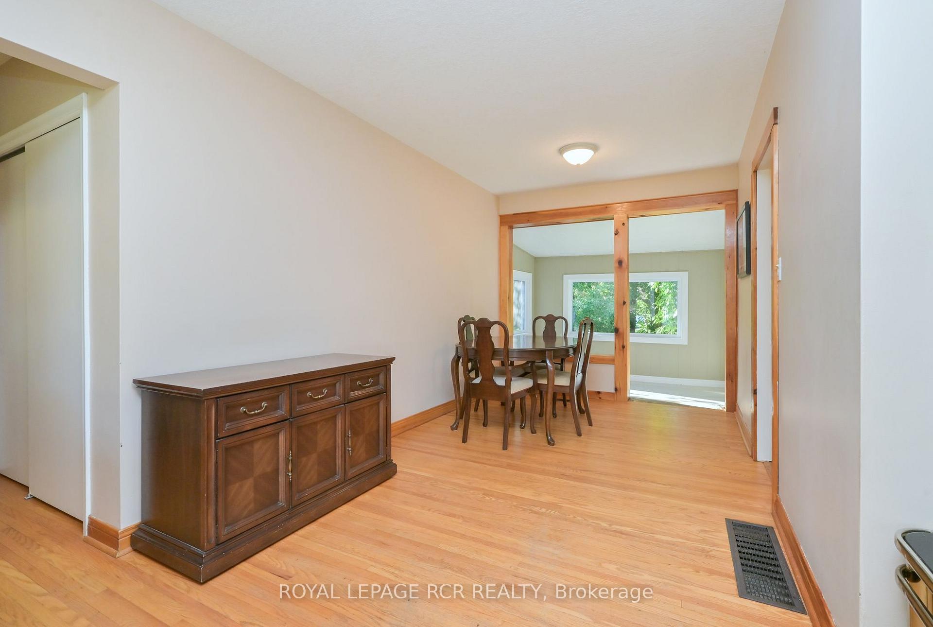 Photo 8 of 18 Doner Street, New Tecumseth, Alliston — HOMEH