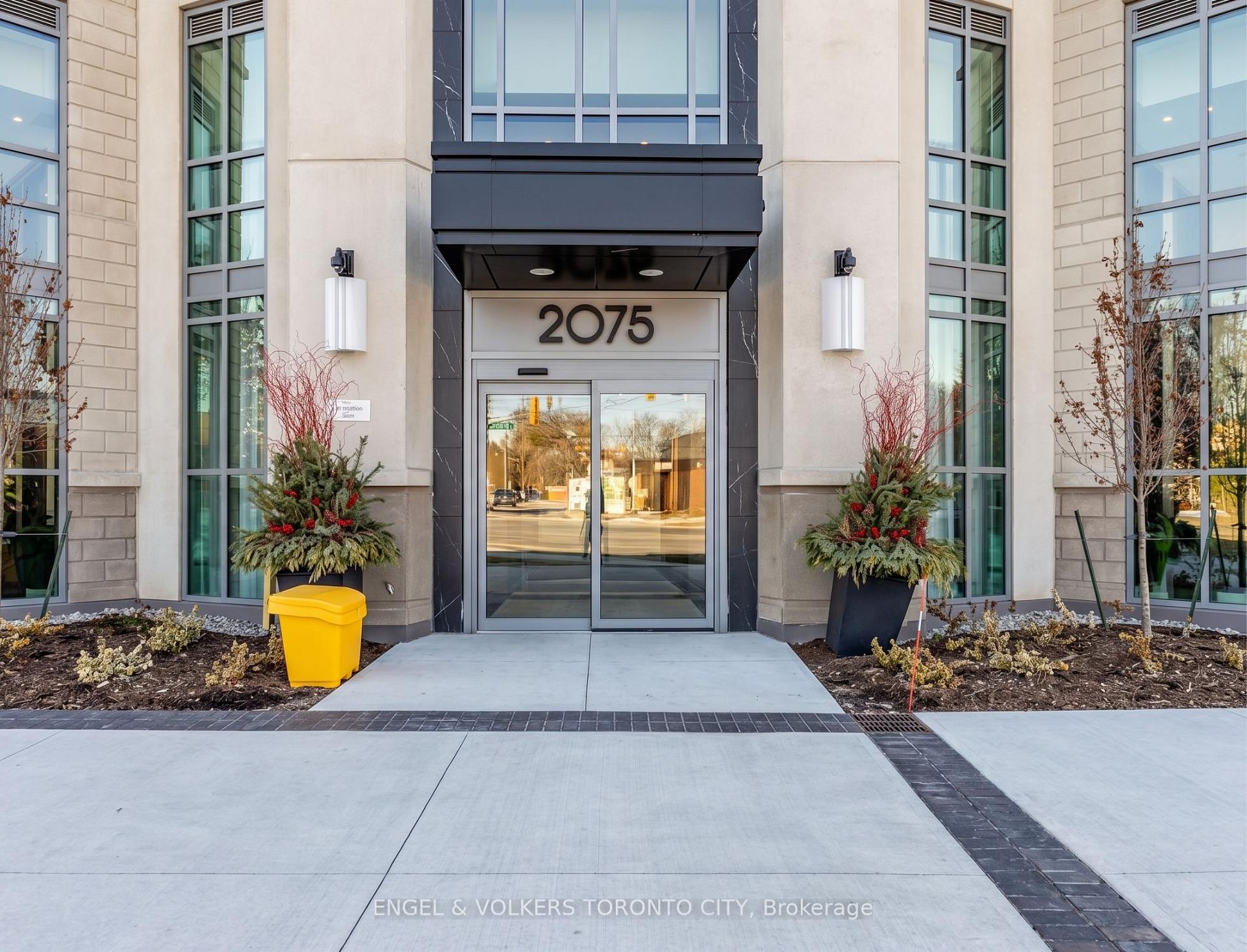 Photo 2 of Unit 249, 2075 King Road, King, King City — HOMEH