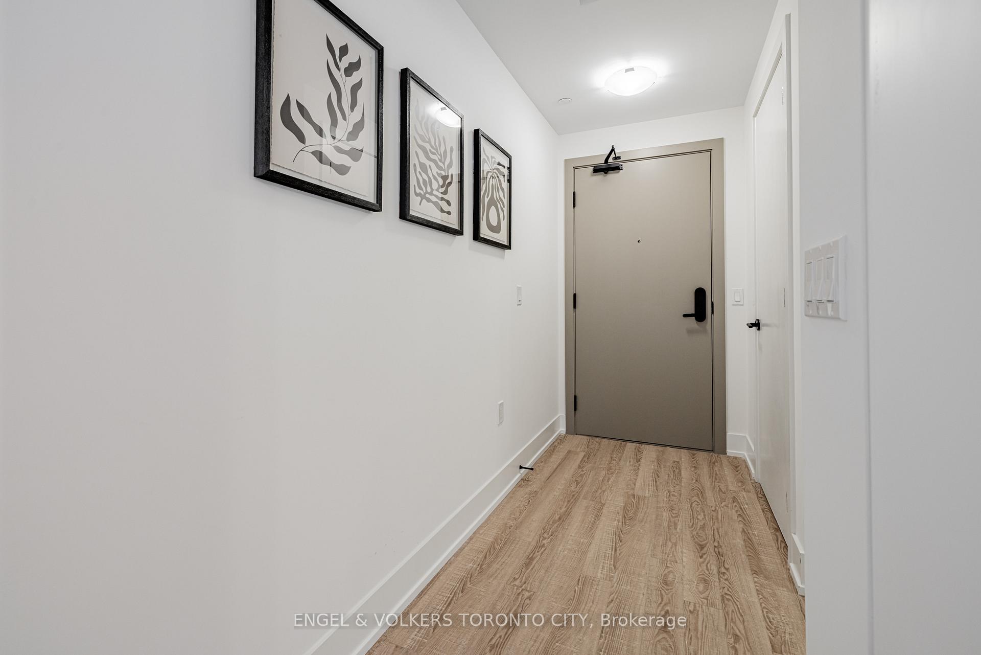 Photo 3 of Unit 249, 2075 King Road, King, King City — HOMEH