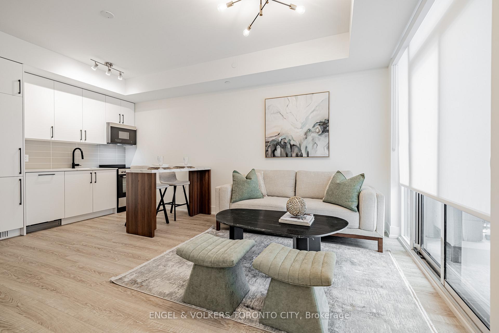 Photo 9 of Unit 249, 2075 King Road, King, King City — HOMEH