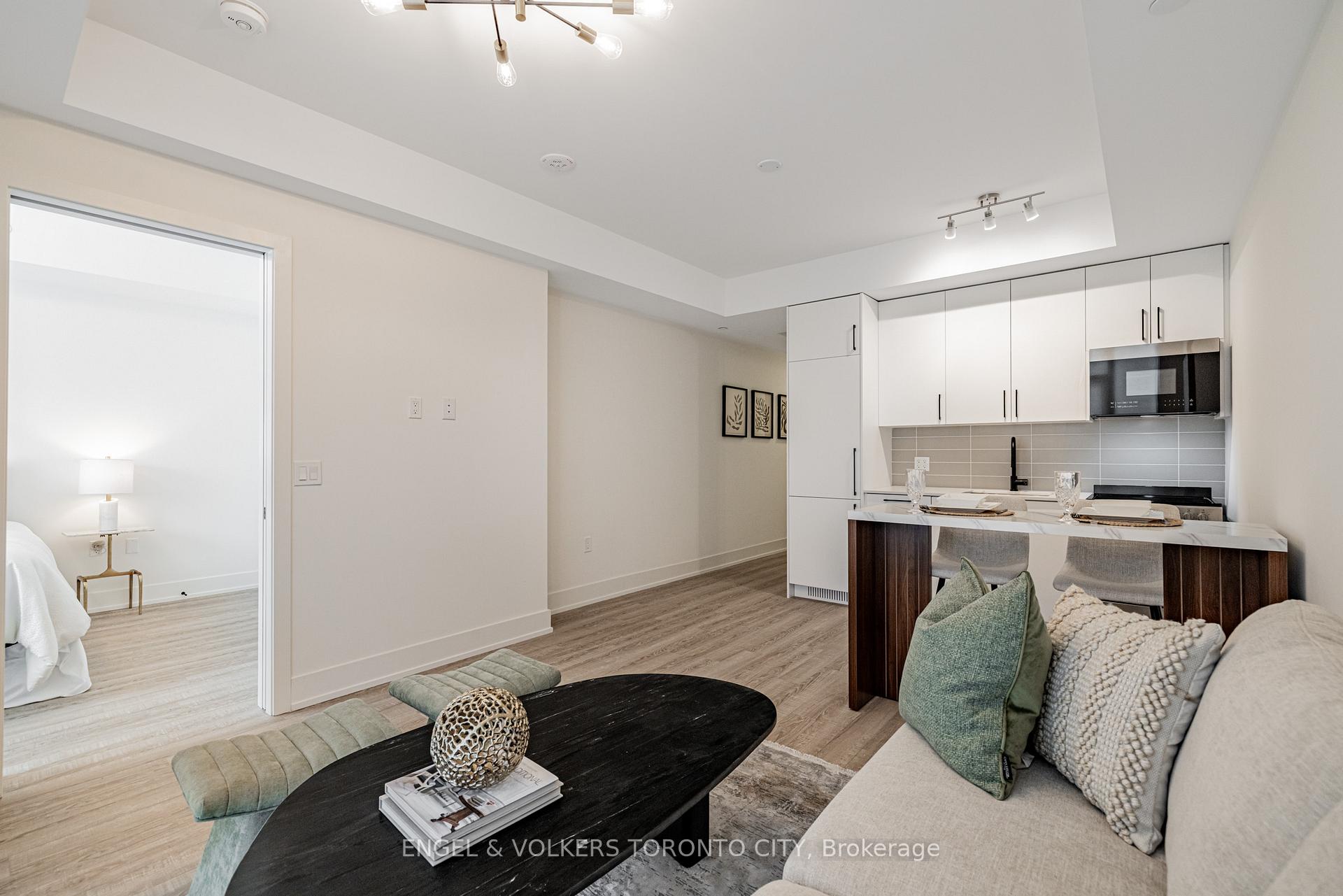 Photo 14 of Unit 249, 2075 King Road, King, King City — HOMEH