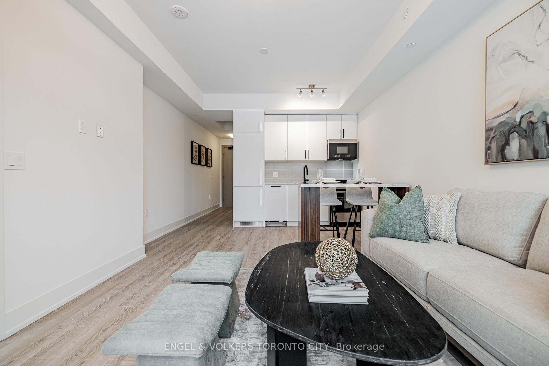 Photo 15 of Unit 249, 2075 King Road, King, King City — HOMEH