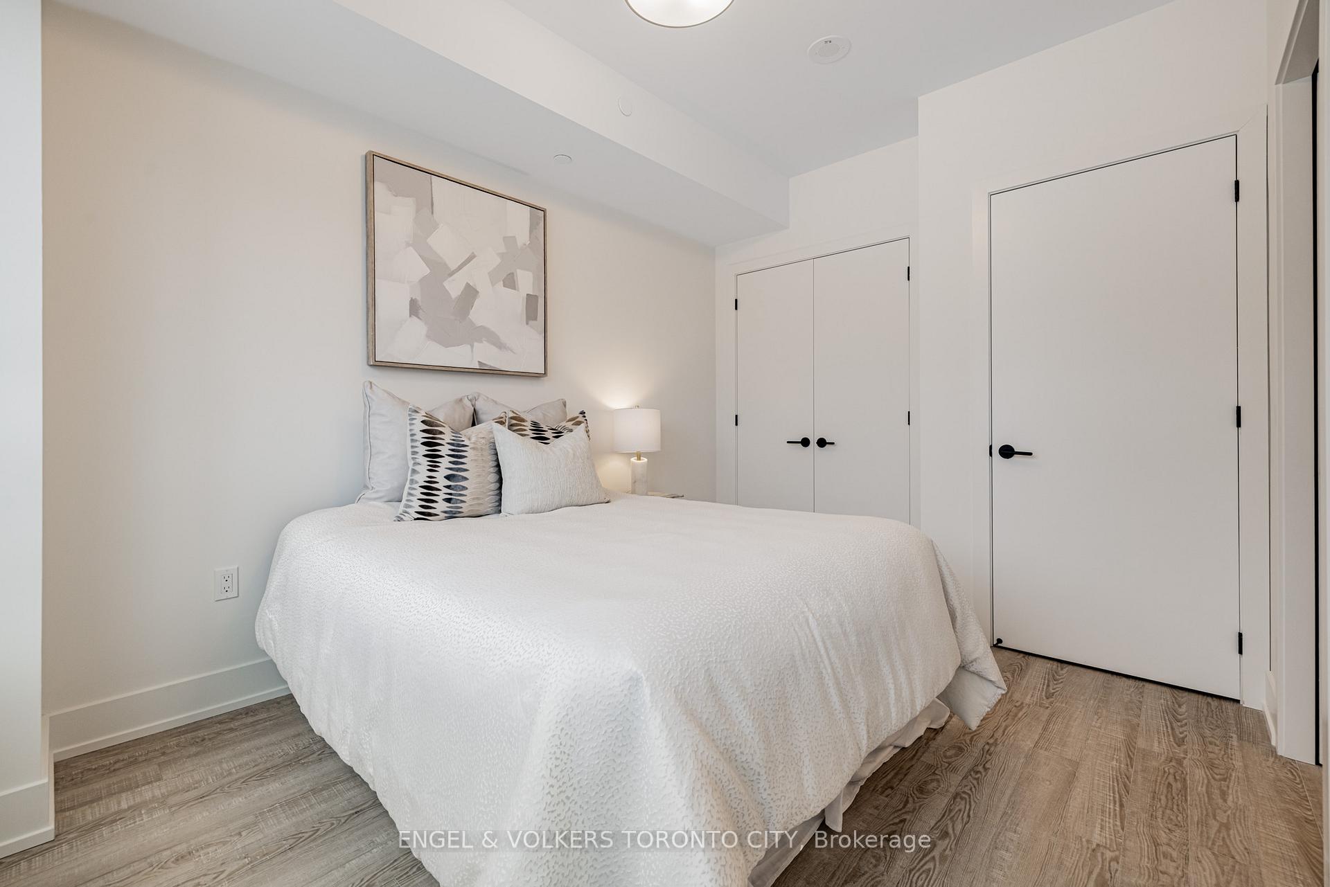 Photo 17 of Unit 249, 2075 King Road, King, King City — HOMEH