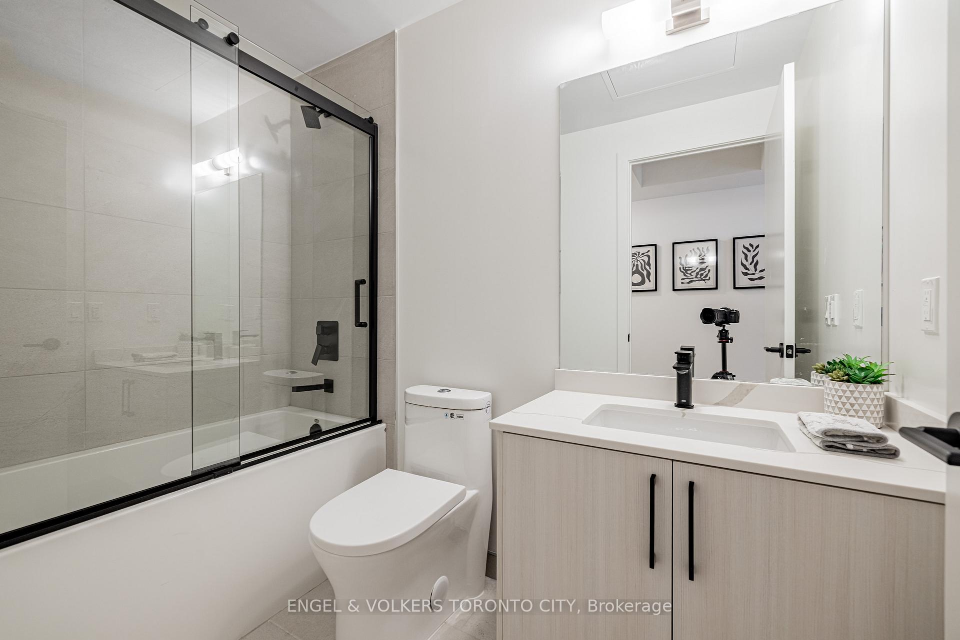 Photo 18 of Unit 249, 2075 King Road, King, King City — HOMEH