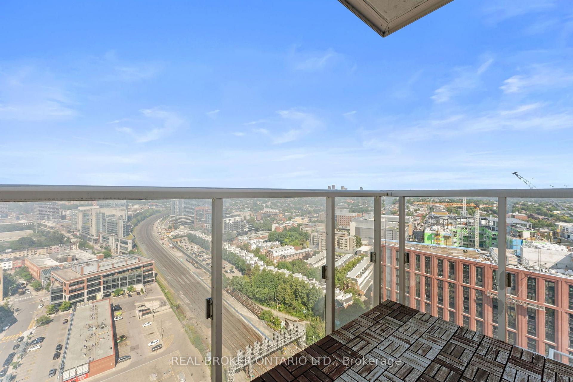 Photo 9 of Unit 2815, 125 Western Battery Road, Toronto, Niagara — HOMEH