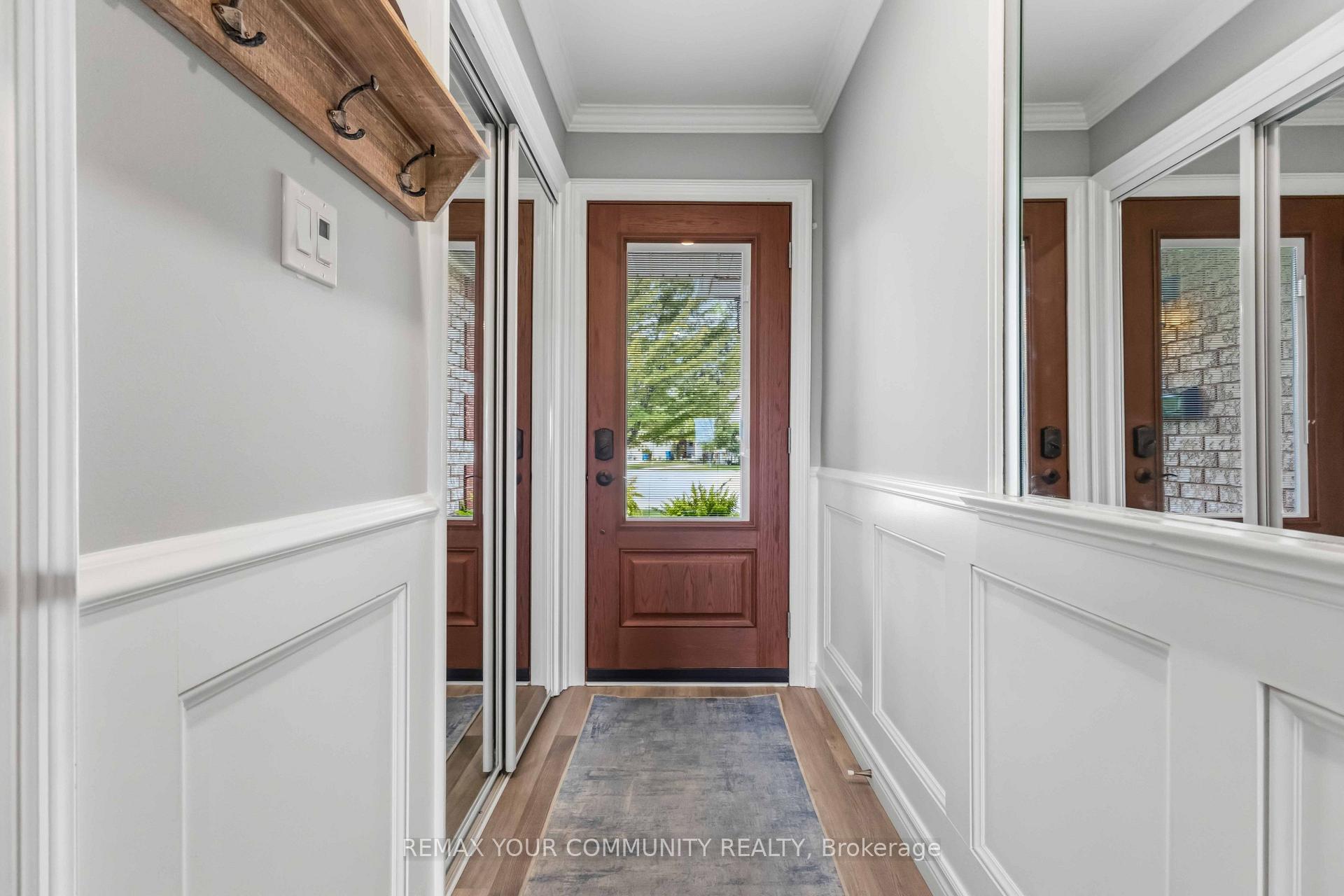 Photo 5 of 87 Lancaster Court, Georgina, Keswick South — HOMEH