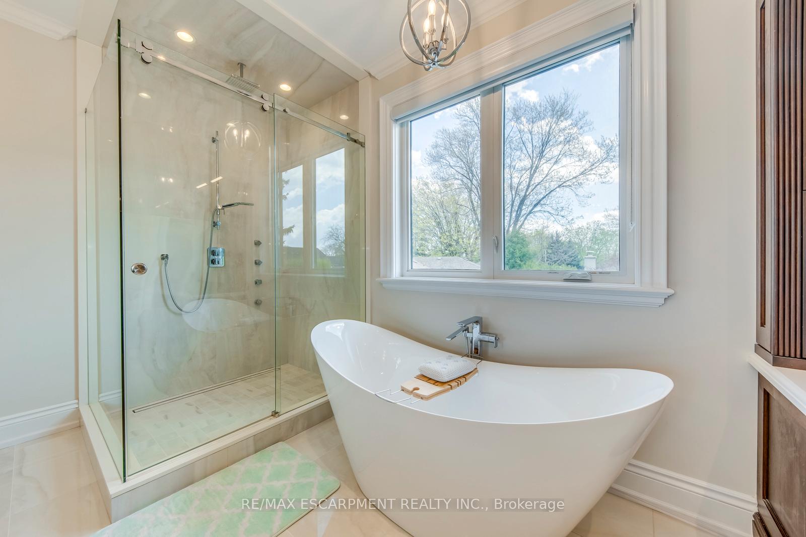 Photo 80 of 436 Willis Drive, Oakville, West — HOMEH