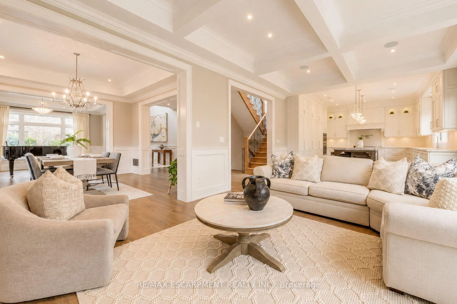 Photo 29 of 436 Willis Drive, Oakville, West — HOMEH