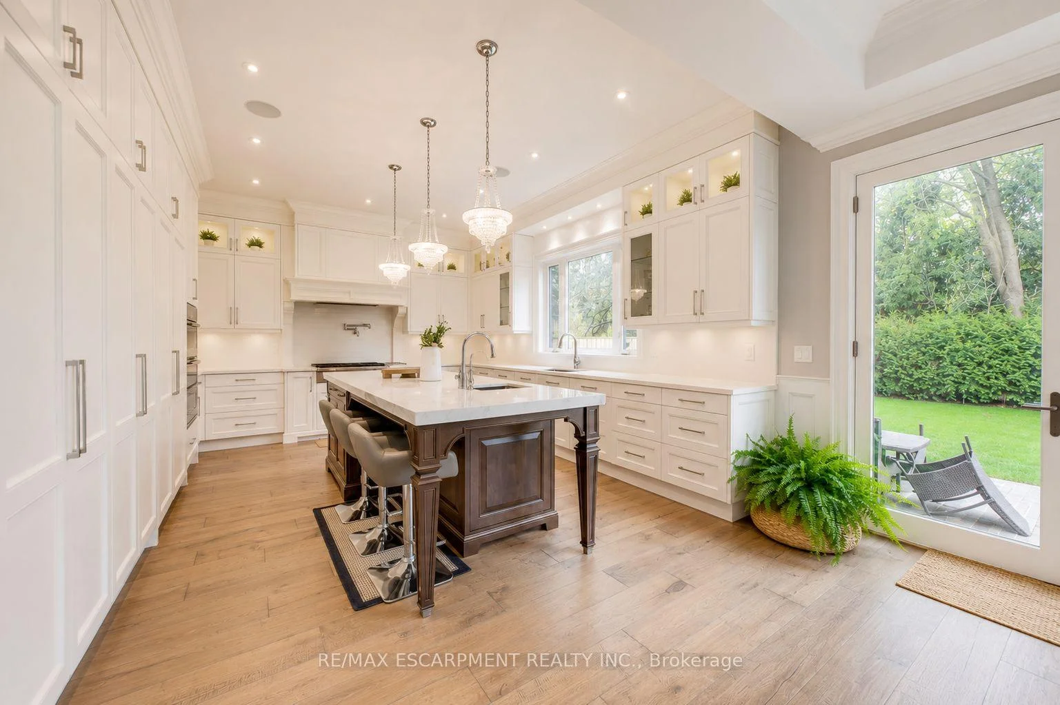 Photo 42 of 436 Willis Drive, Oakville, West — HOMEH