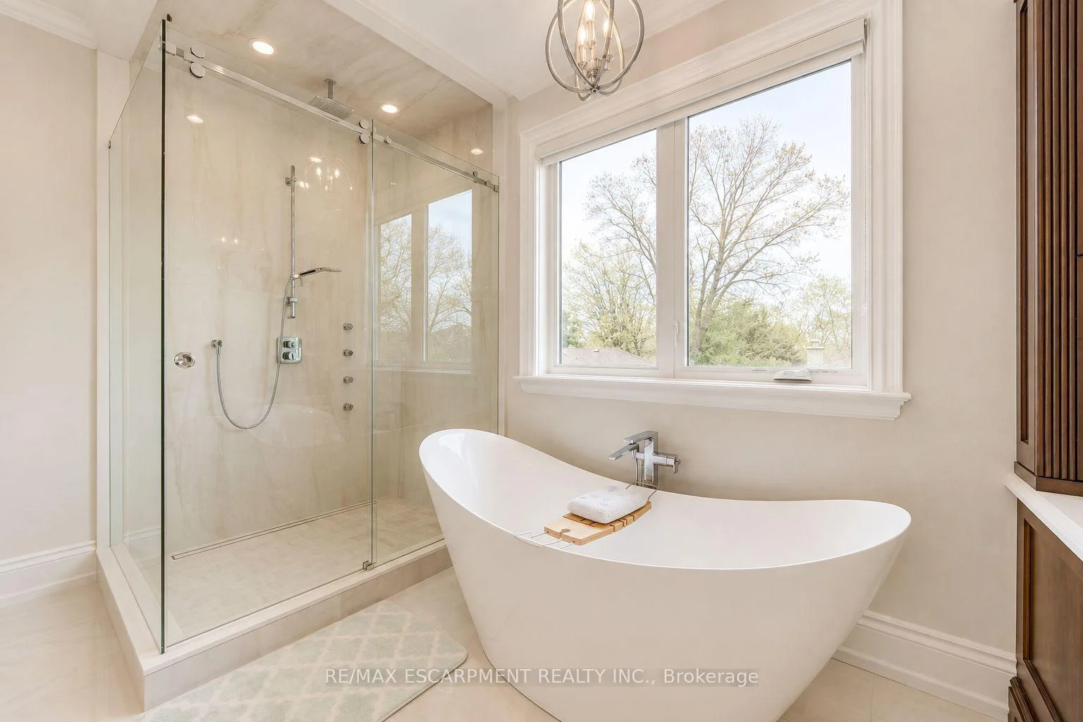 Photo 81 of 436 Willis Drive, Oakville, West — HOMEH