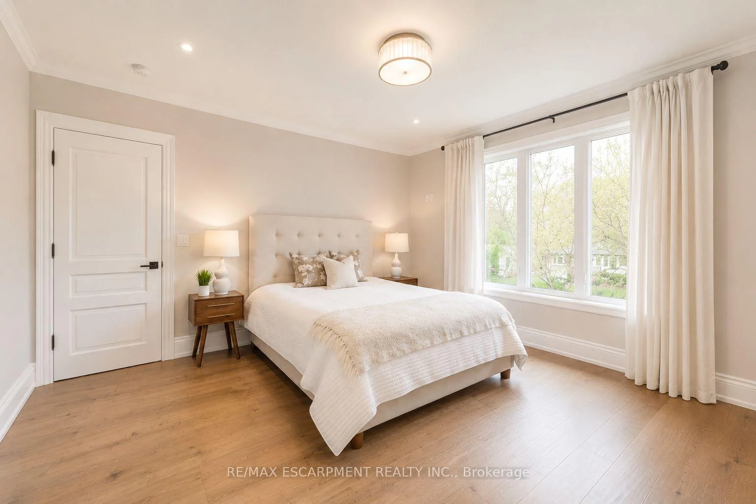 Photo 94 of 436 Willis Drive, Oakville, West — HOMEH