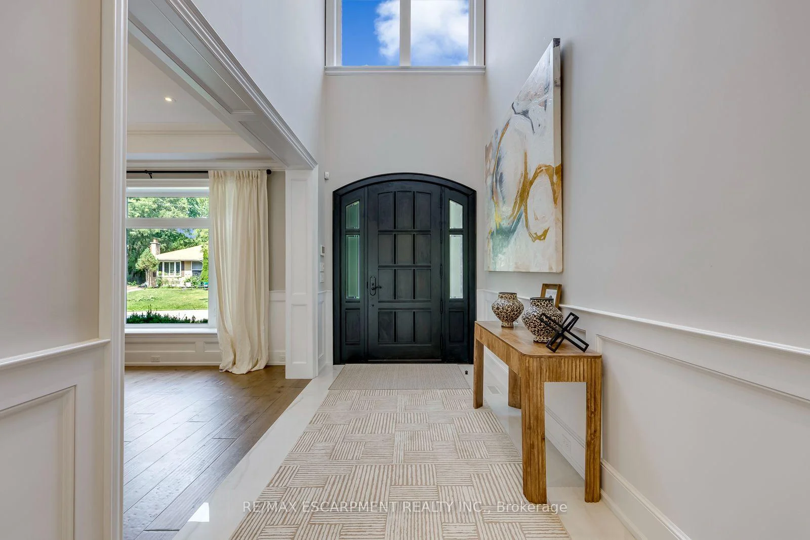 Photo 4 of 436 Willis Drive, Oakville, West — HOMEH