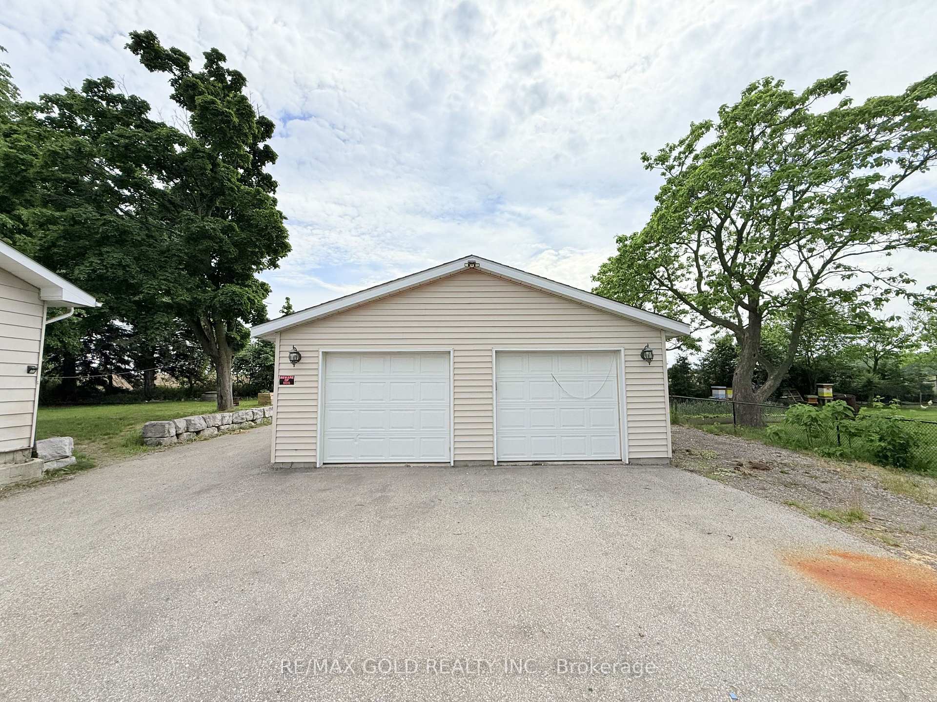 Photo 37 of 9456 Eighth Line, Halton Hills, Rural Halton Hills — HOMEH