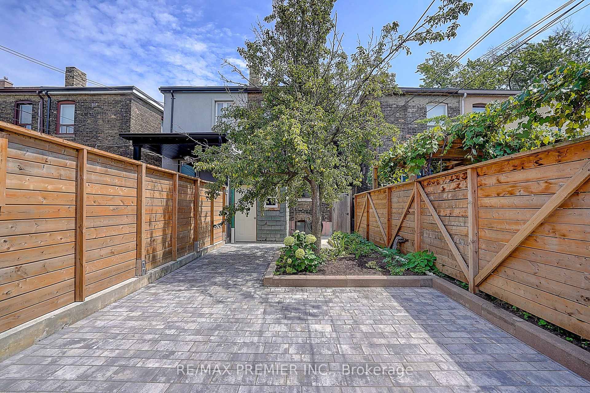 Photo 11 of 72 Symington Avenue, Toronto, Dovercourt-Wallace Emerson-Junction — HOMEH