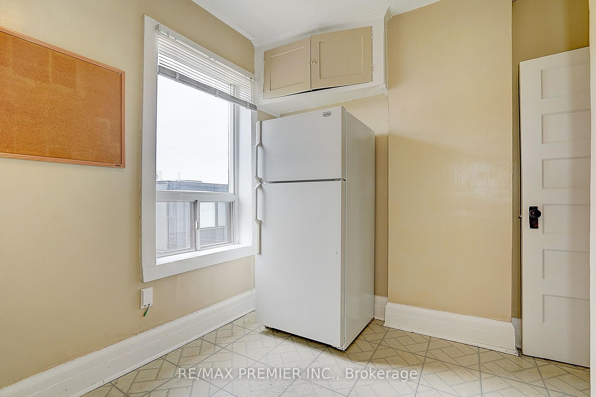 Photo 34 of 72 Symington Avenue, Toronto, Dovercourt-Wallace Emerson-Junction — HOMEH