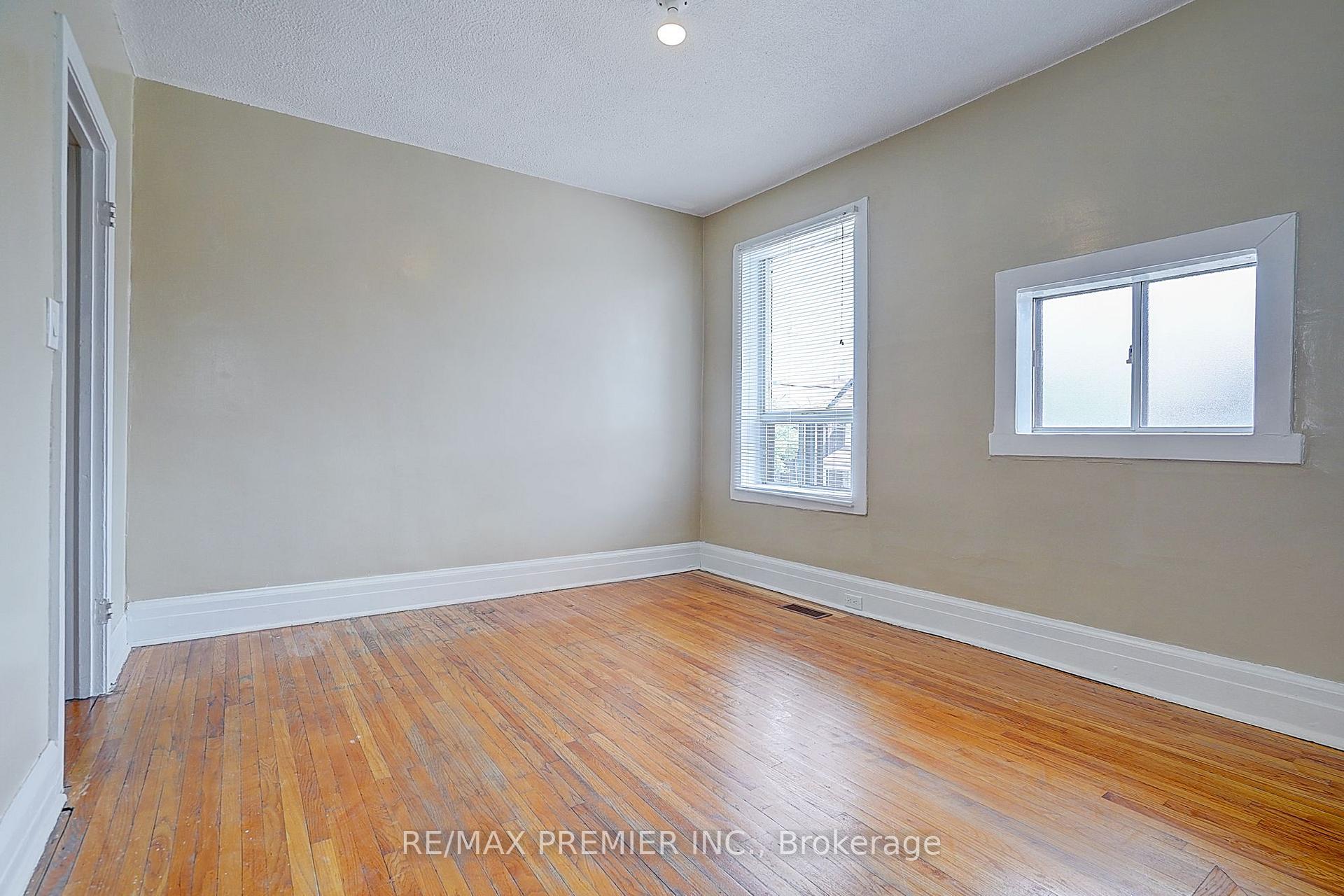 Photo 38 of 72 Symington Avenue, Toronto, Dovercourt-Wallace Emerson-Junction — HOMEH
