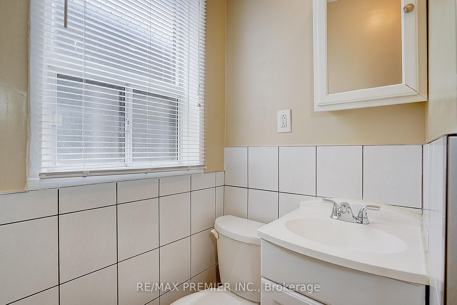 Photo 41 of 72 Symington Avenue, Toronto, Dovercourt-Wallace Emerson-Junction — HOMEH