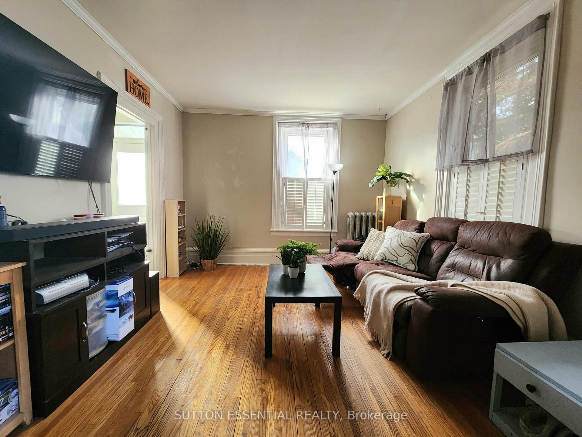 Photo 7 of 47 Pearl Street E, Brockville, Brockville — HOMEH