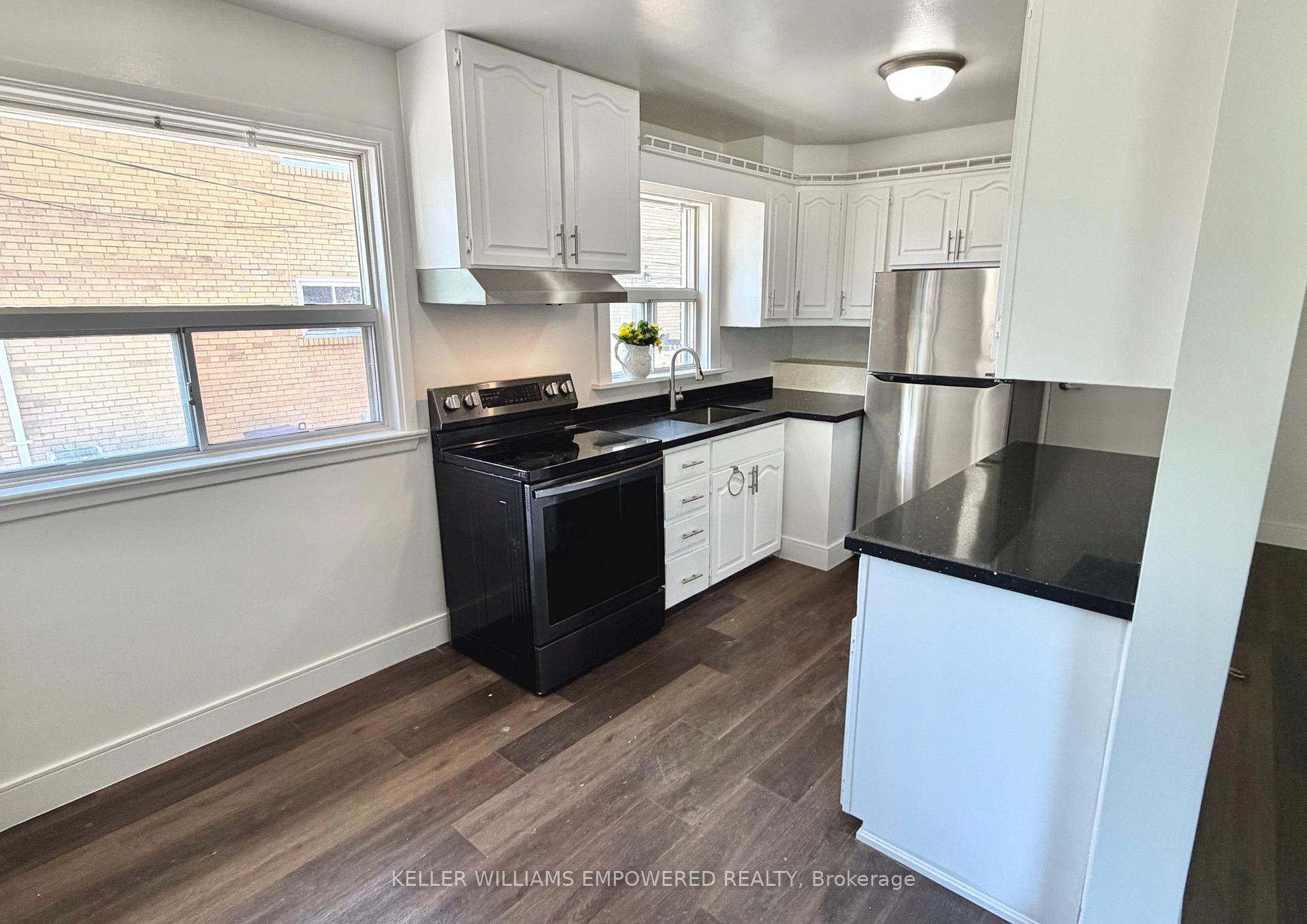 Photo 6 of Unit Main, 98 Painted Post Drive, Scarborough, Woburn — HOMEH