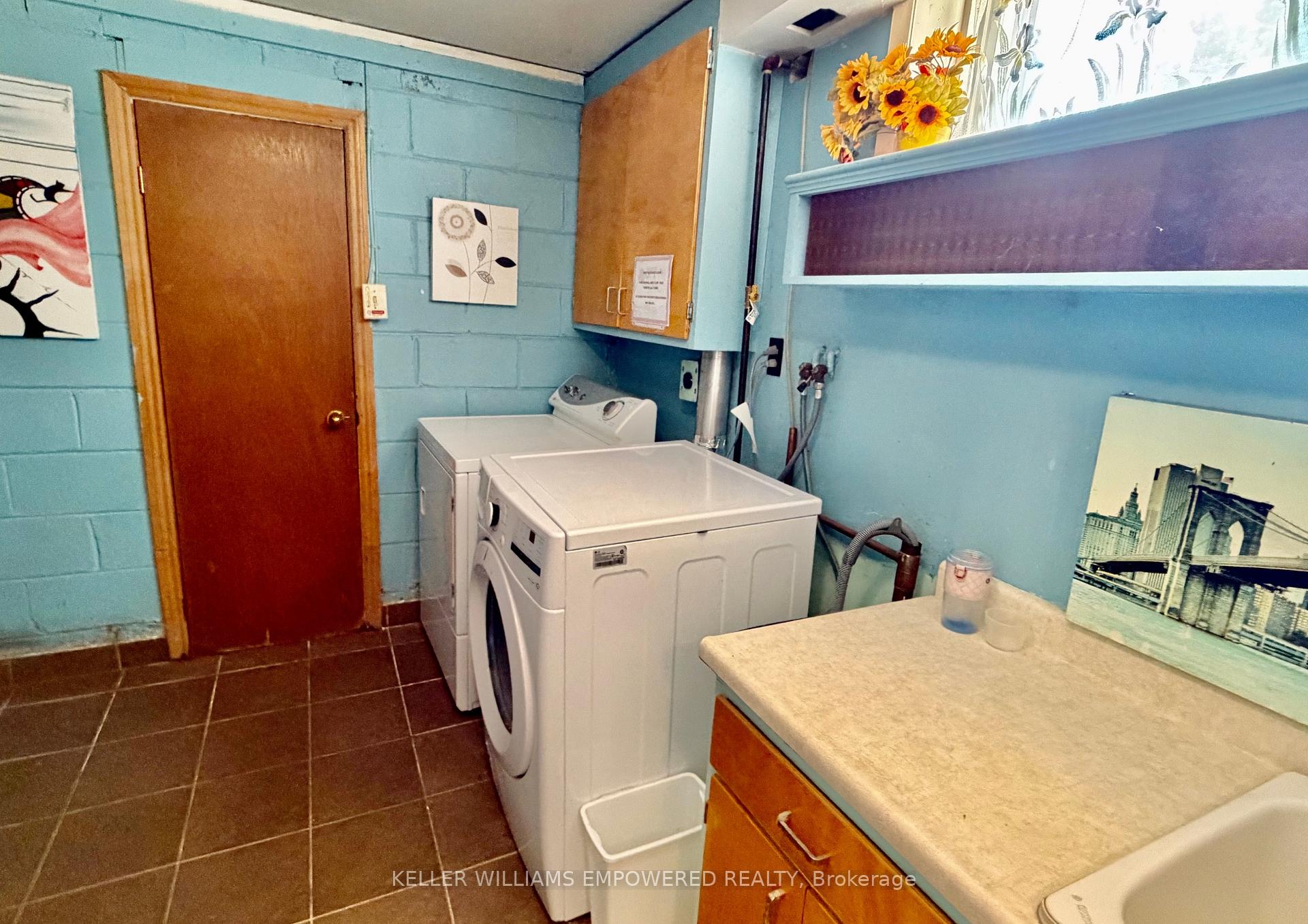 Photo 17 of Unit Main, 98 Painted Post Drive, Scarborough, Woburn — HOMEH