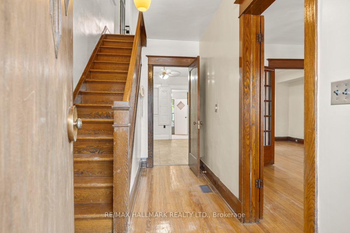 Photo 5 of 511 Northcliffe Boulevard, Toronto, Oakwood Village — HOMEH