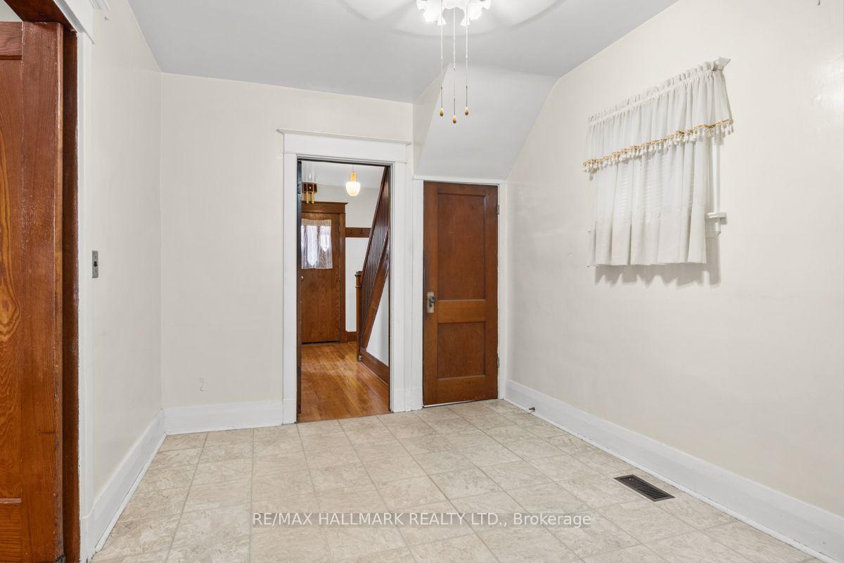 Photo 14 of 511 Northcliffe Boulevard, Toronto, Oakwood Village — HOMEH