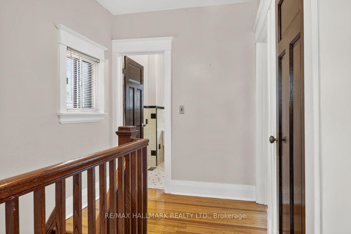 Photo 17 of 511 Northcliffe Boulevard, Toronto, Oakwood Village — HOMEH