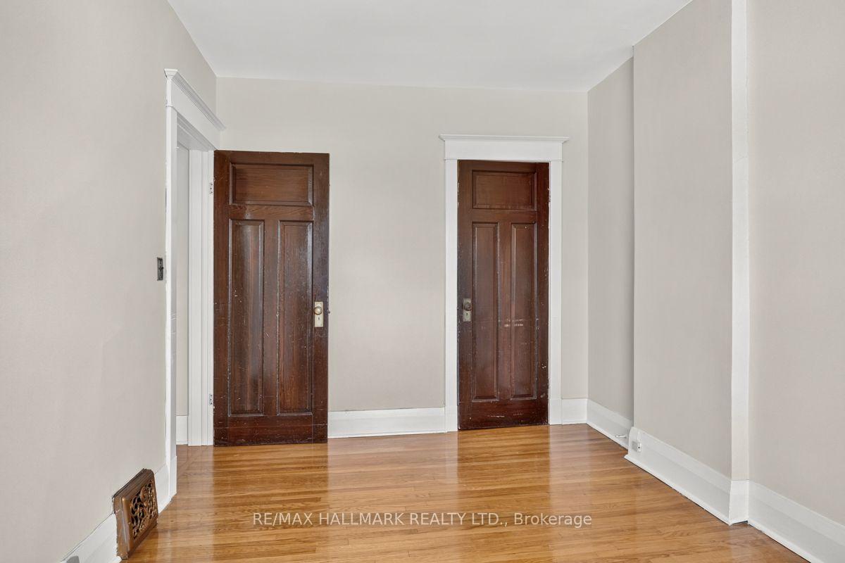 Photo 24 of 511 Northcliffe Boulevard, Toronto, Oakwood Village — HOMEH