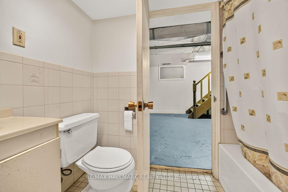 Photo 30 of 511 Northcliffe Boulevard, Toronto, Oakwood Village — HOMEH