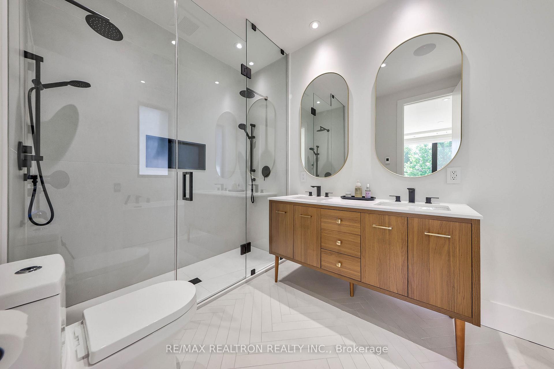 Photo 21 of 308 Ridley Boulevard, North York, Lansing-Westgate — HOMEH