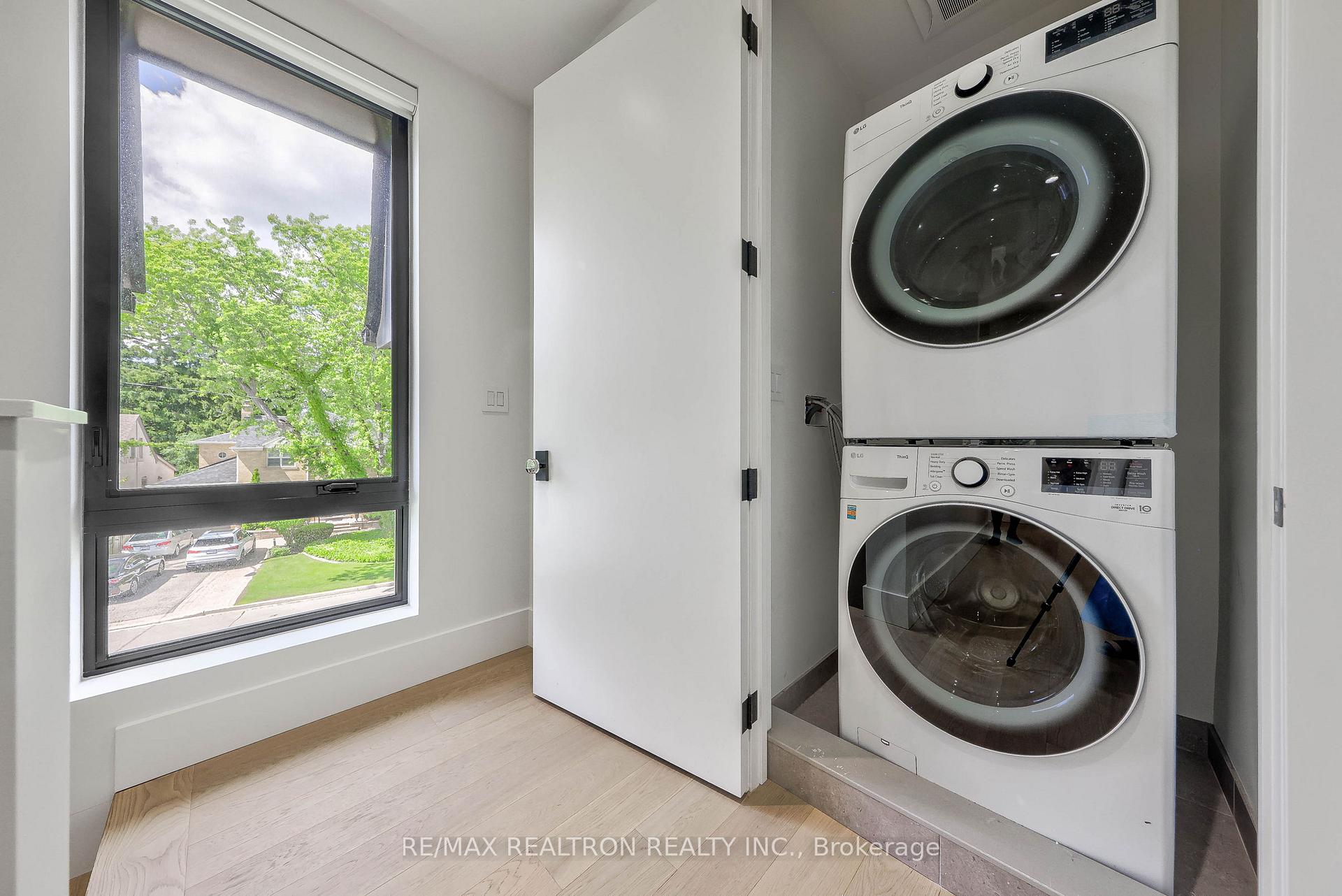 Photo 29 of 308 Ridley Boulevard, North York, Lansing-Westgate — HOMEH