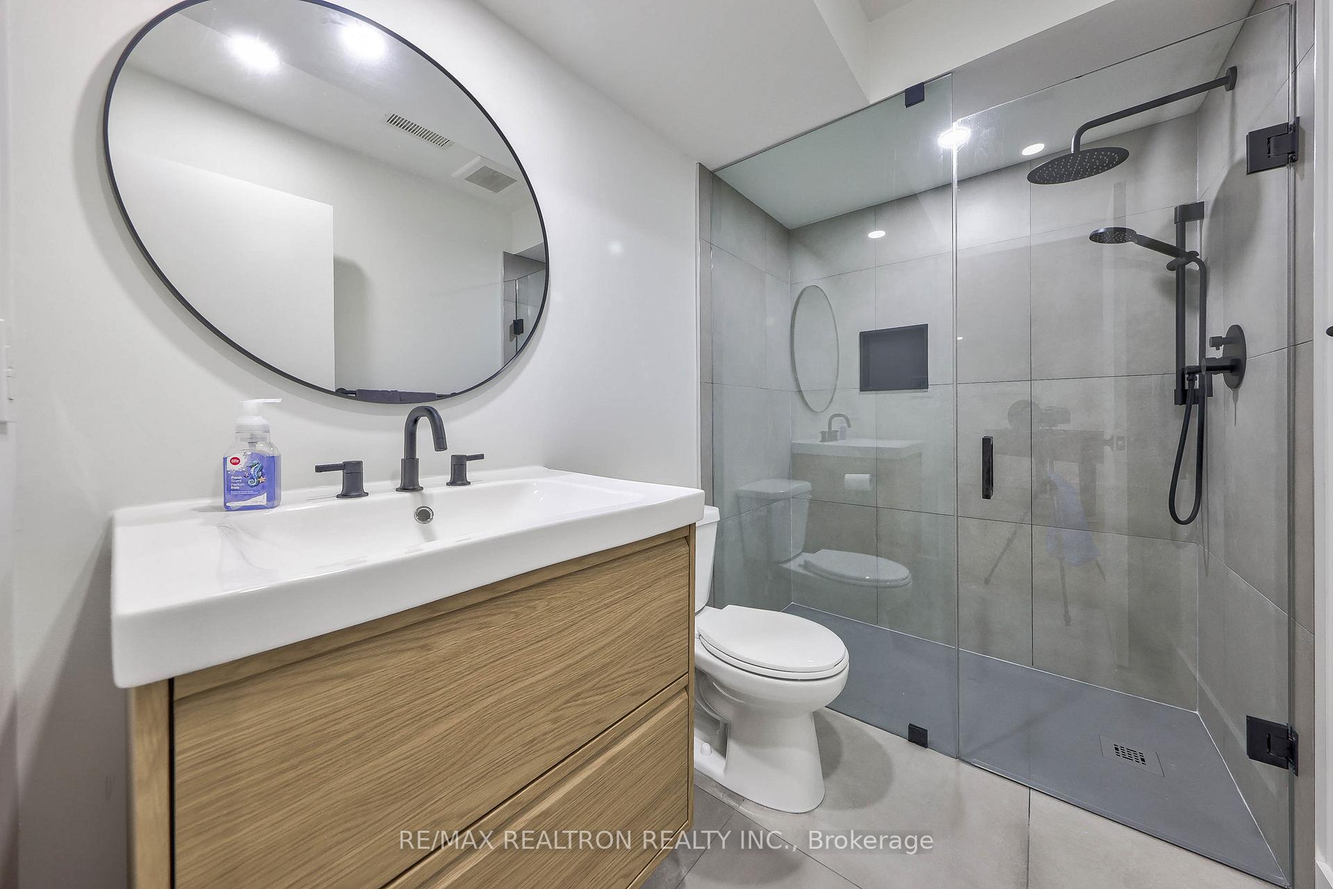 Photo 33 of 308 Ridley Boulevard, North York, Lansing-Westgate — HOMEH